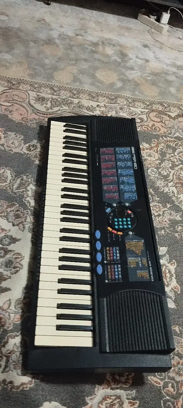 ارگ یاماها|پیانو، کیبورد، آکاردئون|شیراز, گویم|دیوار