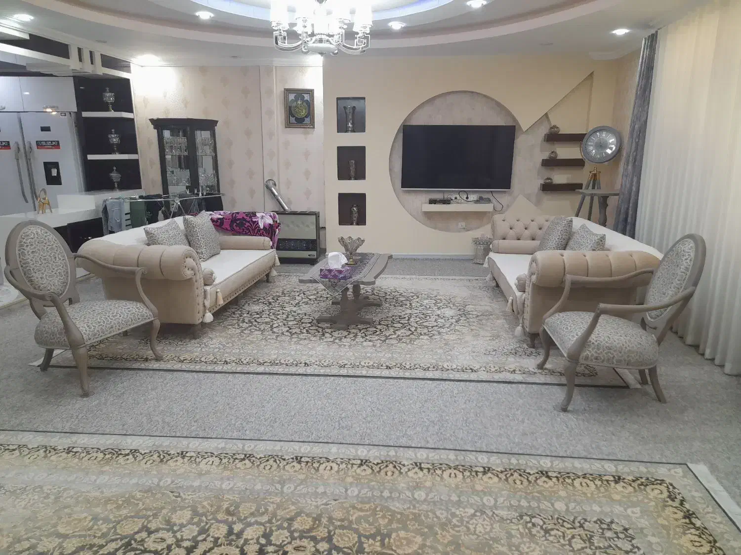 مبل و میز ست|مبلمان خانگی و میز عسلی|جم, |دیوار