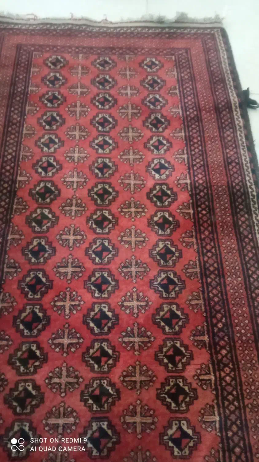یک  تخته فرش دستباف وبک عدد گلیم فرش|فرش|اصفهان, کوی امیریه|دیوار