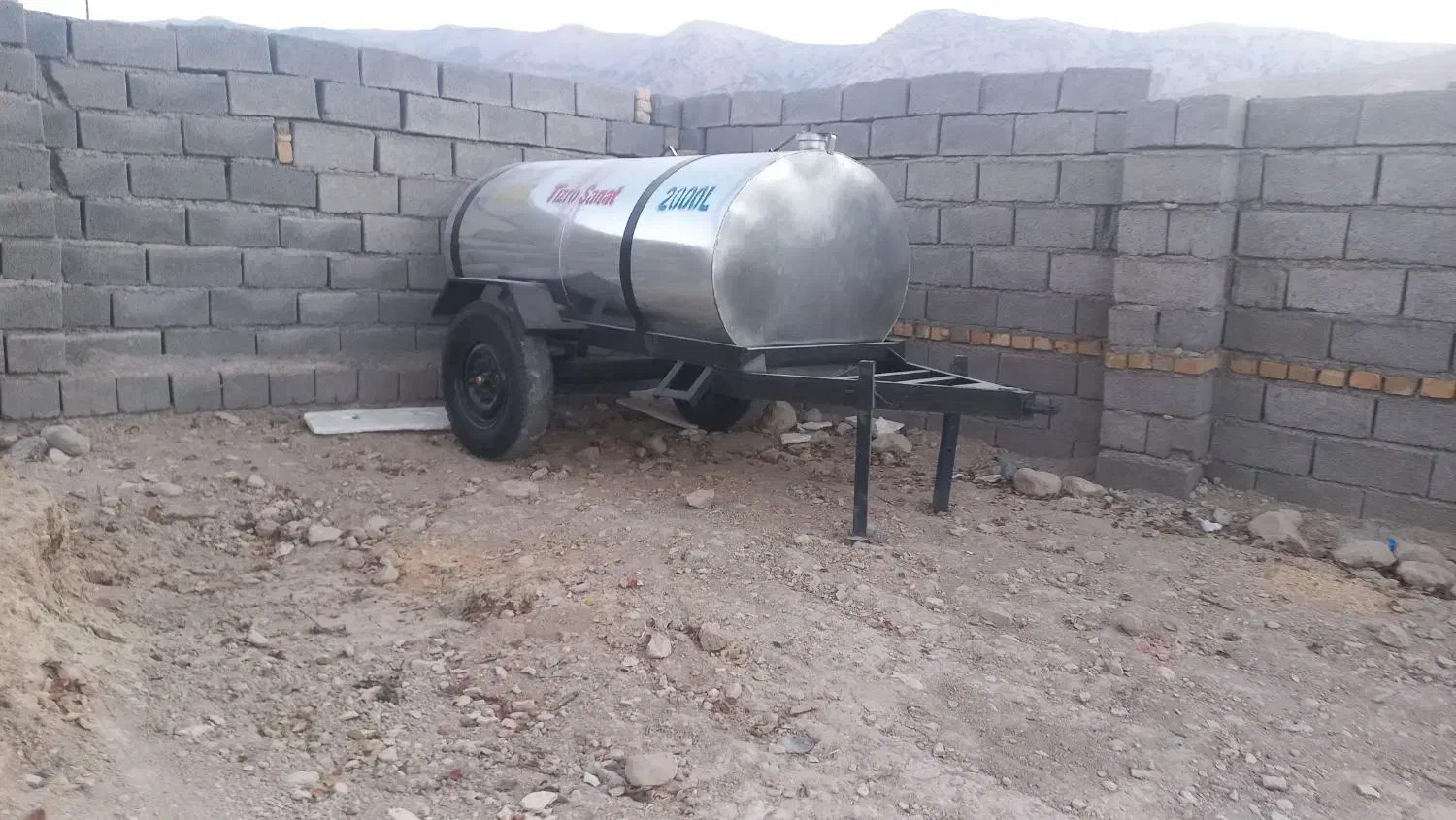 تانکر چرخ دار ۲۱۰۰لیتری با ورق سفیدبدون کارکرد خشک|ماشینآلات صنعتی|ایلام, |دیوار