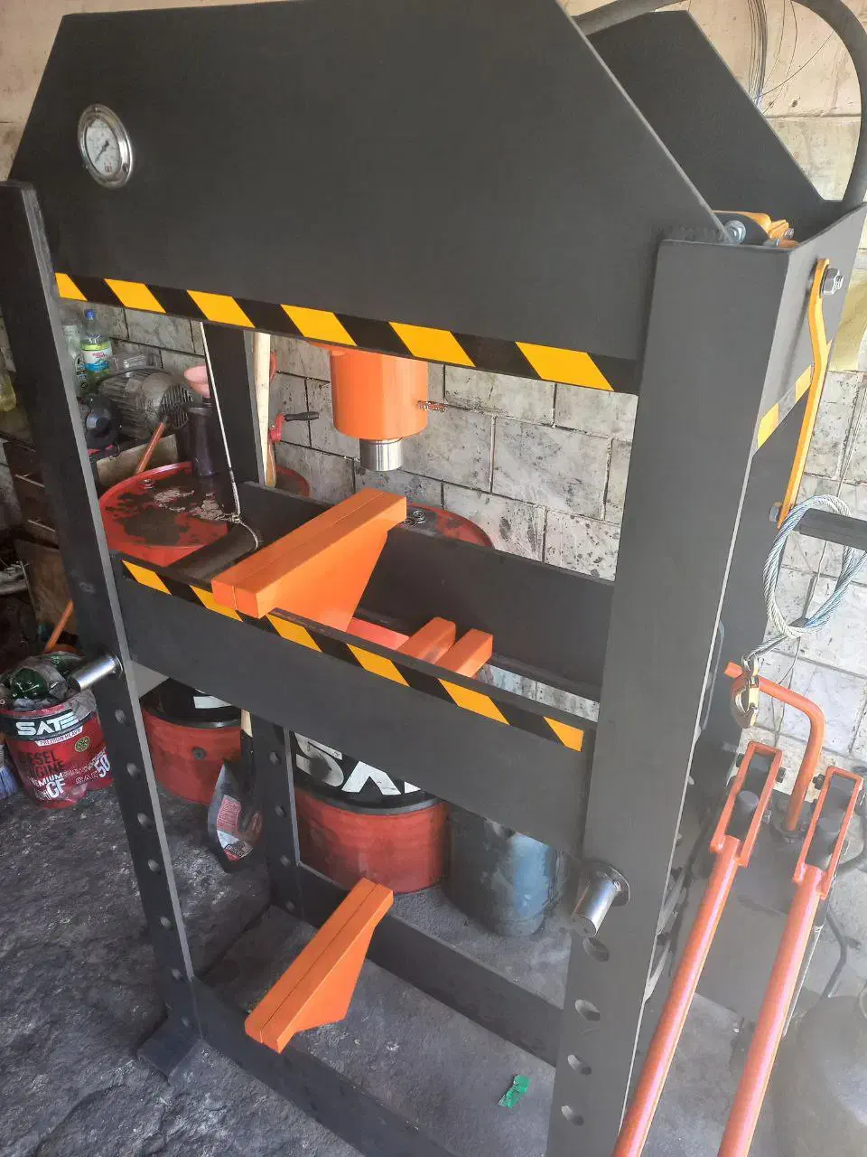 پرس هیدرولیک دستی ۴۰ تن|ابزارآلات|کوهسار (البرز), |دیوار