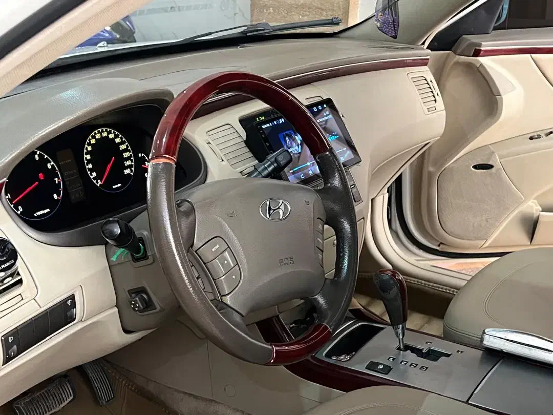 آزرا ۲۰۰۸ عالی..|خودرو سواری و وانت|اصفهان, میرعماد|دیوار