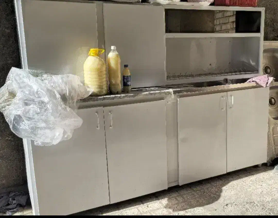 کابینت بالاوپایین سینک دوقلوسنگ وآبچکان سالم وتمیز|مصالح و تجهیزات ساختمان|گناباد, |دیوار