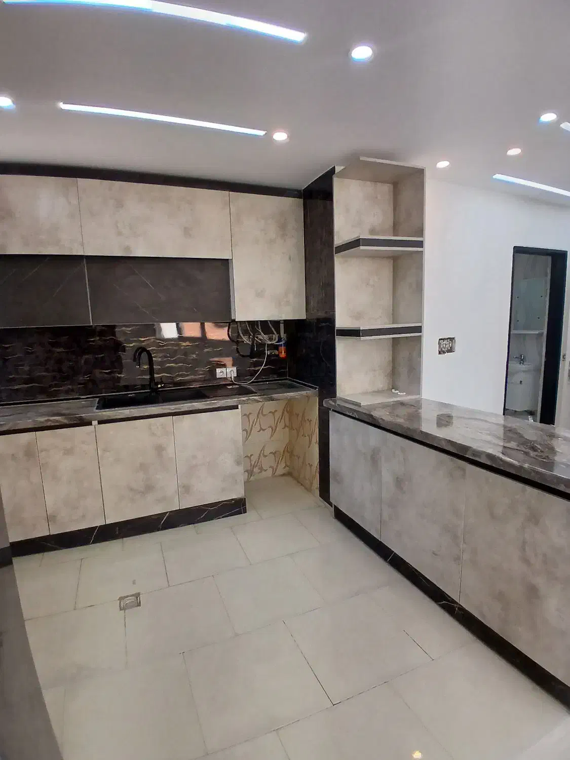 واحد نوساز کلید نخورده پارکینگ سندی|فروش آپارتمان|هشتگرد, شهرک پامچال|دیوار