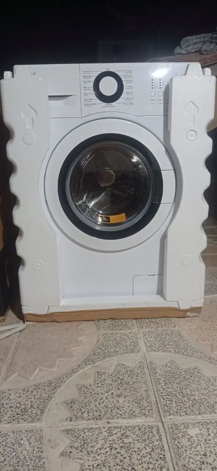 ماشین لباسشویی۷کیلویی بُست نو و پلمپ قیمت۲۱میلیون|ماشین لباسشویی و خشککن لباس|یاسوج, |دیوار