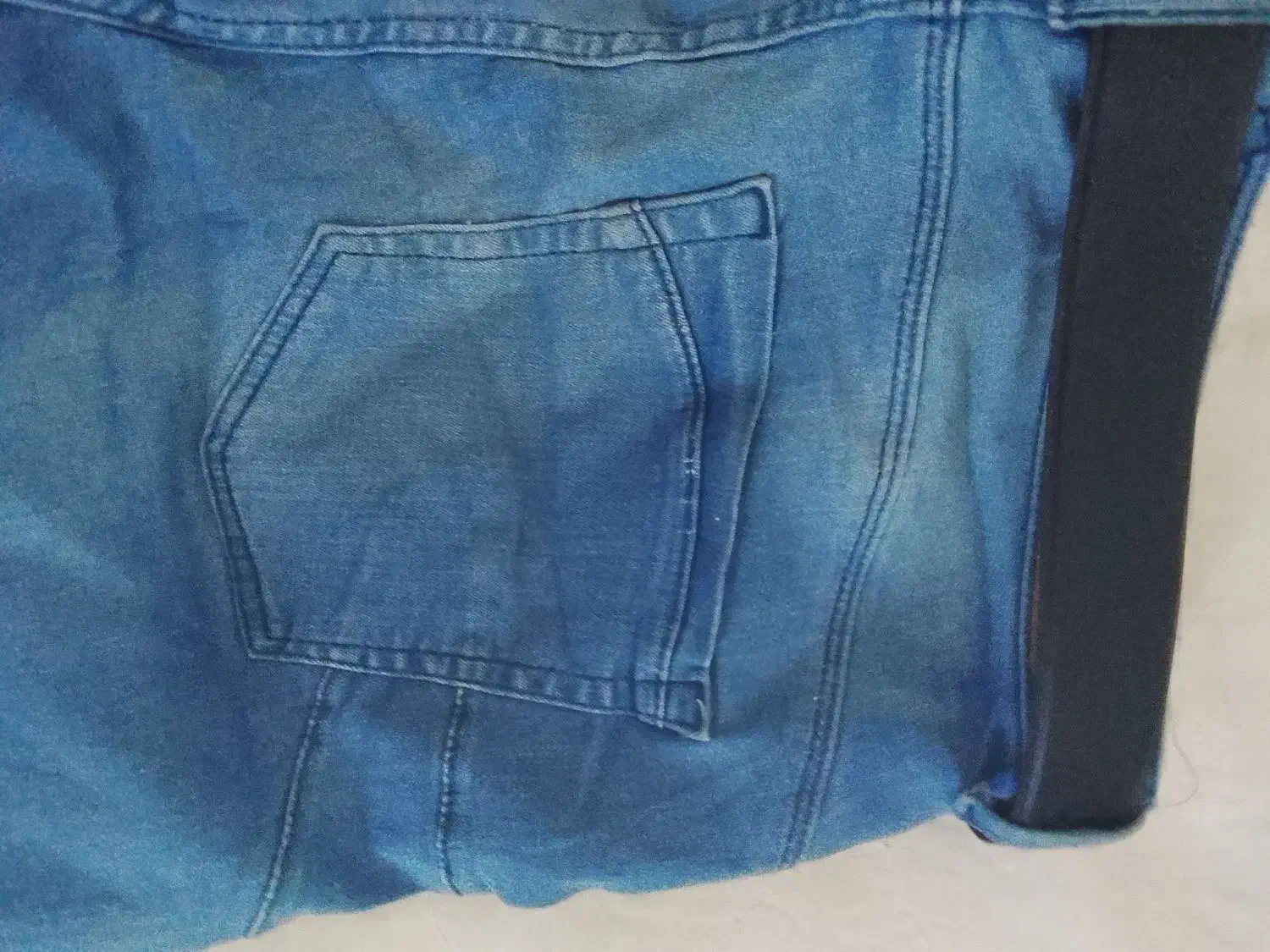 شلوار لی|لباس|خاش, |دیوار