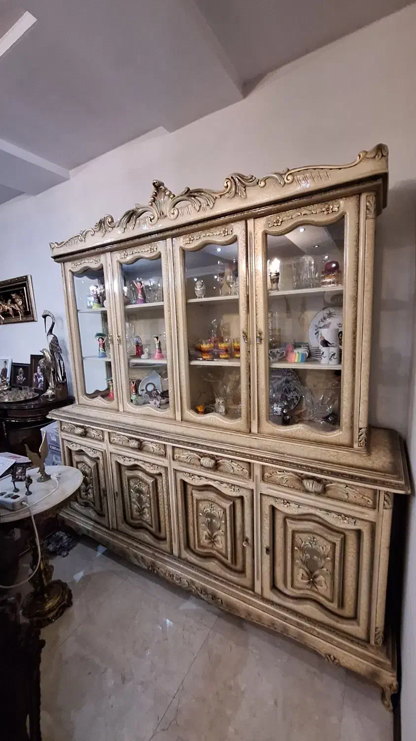 کنسول و بوفه بزرگ مرمری زیر قیمت|بوفه، ویترین، کنسول|کرج, فاز ۱ مهرشهر|دیوار