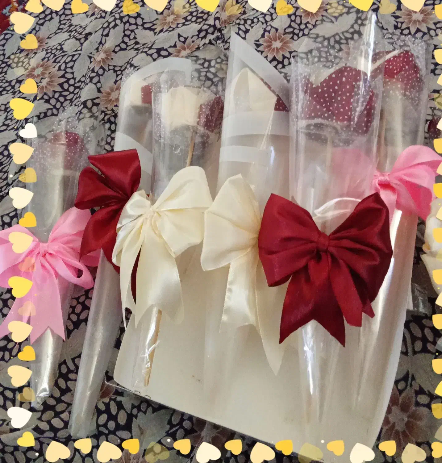 گل های رز دونه ای رنگا رنگ|گل مصنوعی|ایجرود, |دیوار