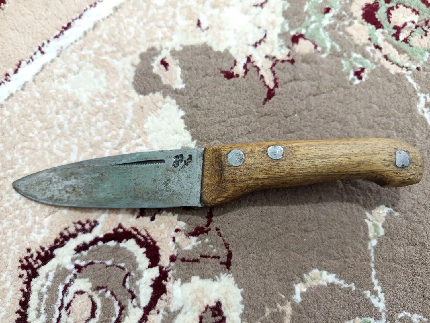 چاقو ممد قمی اصل|کلکسیون اشیاء عتیقه|قم, تعویض پلاک|دیوار