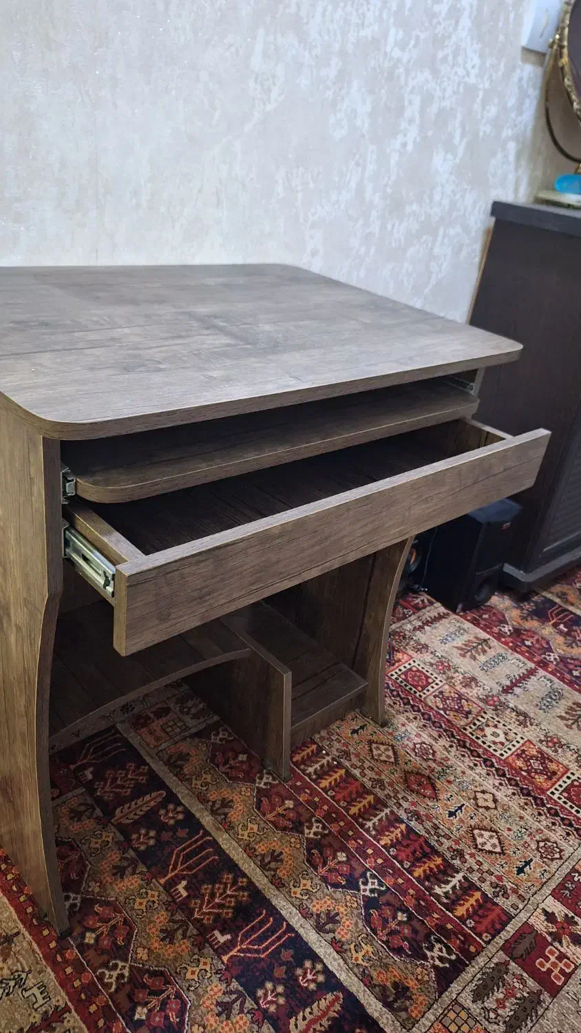 میز کامپیوتر|میز تحریر و کامپیوتر|کرج, شهرک امام رضا (ع)|دیوار