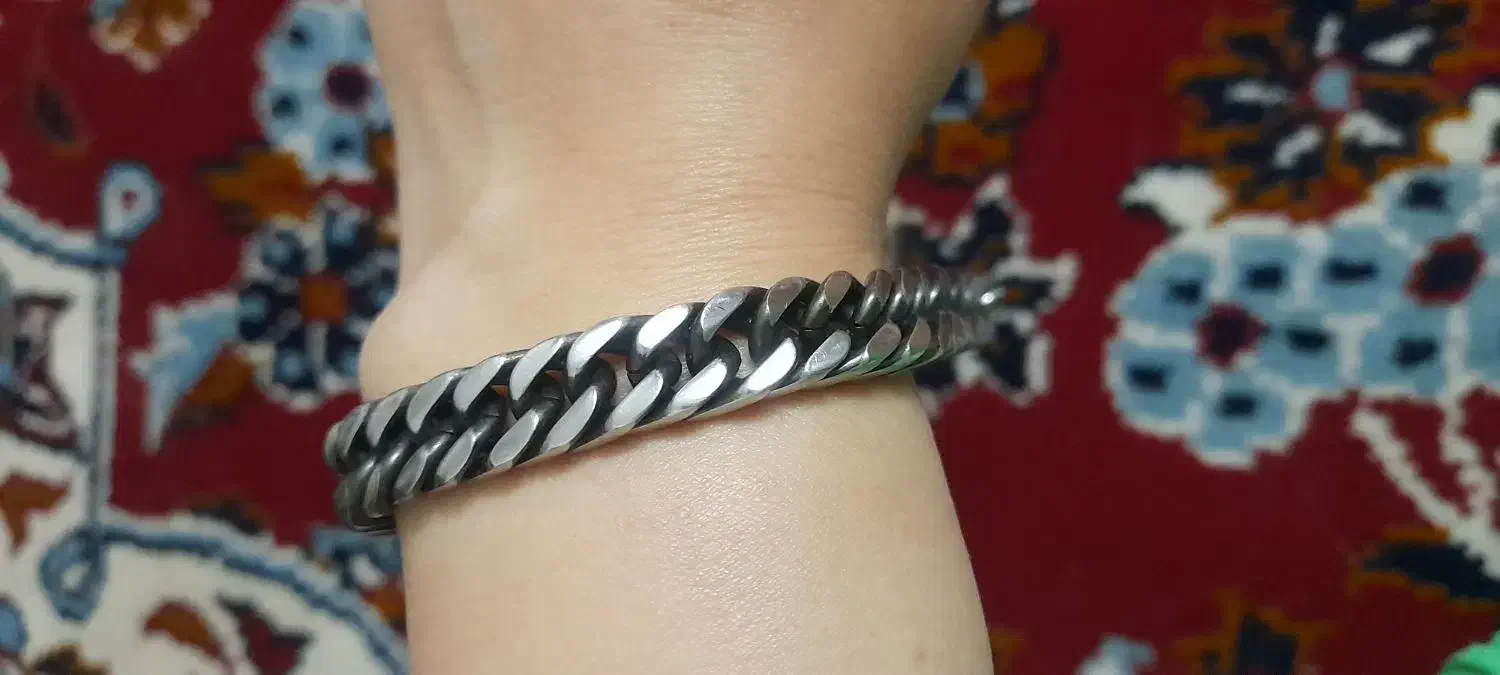 دستبند استیل|بدلیجات|قرچک, میرزائی شمالی|دیوار