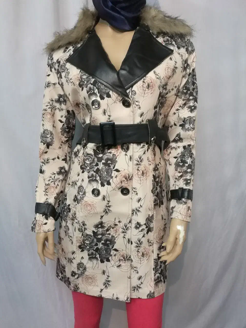 فروش انواع پالتو و بارانی با قیمت مناسب|لباس|بانه, |دیوار