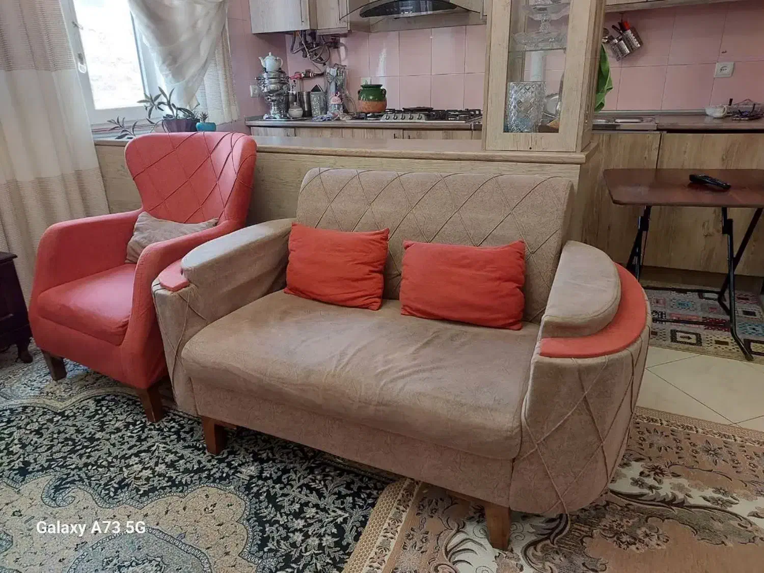 مبل هفت نفره تمیز|مبلمان خانگی و میز عسلی|تهران, زرکش|دیوار