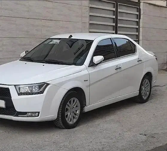 دنا پلاس|خودرو سواری و وانت|بروجرد, |دیوار