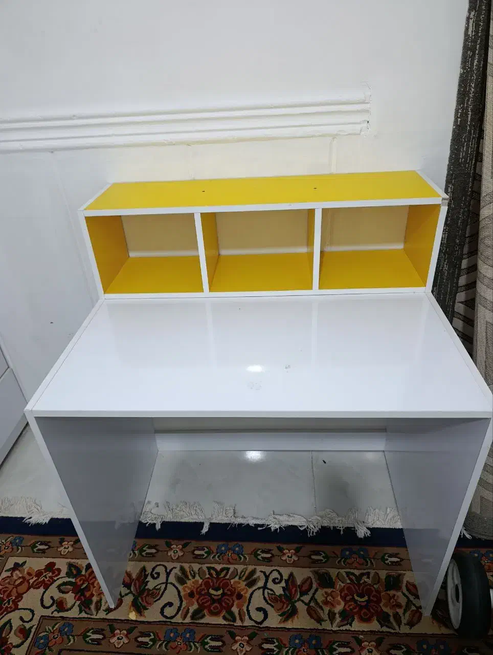 میز تحریر|میز تحریر و کامپیوتر|زابل, |دیوار