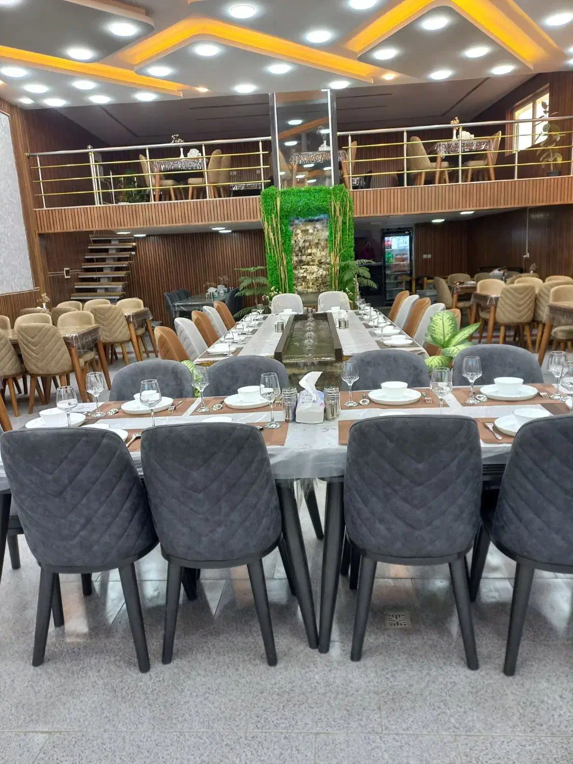 رستوران خان سالار|خدمات پذیرایی، مراسم|صوفیان, |دیوار