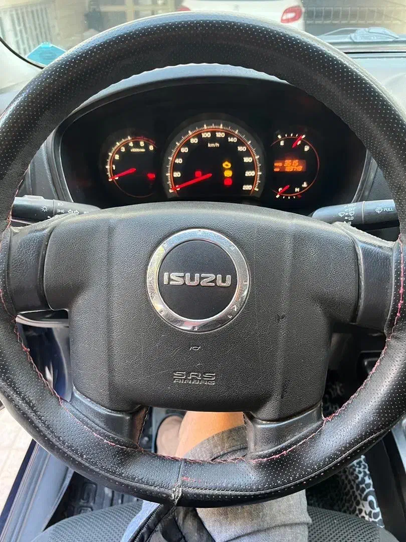 ایسوزو tfs|خودرو سواری و وانت|بجنورد, |دیوار