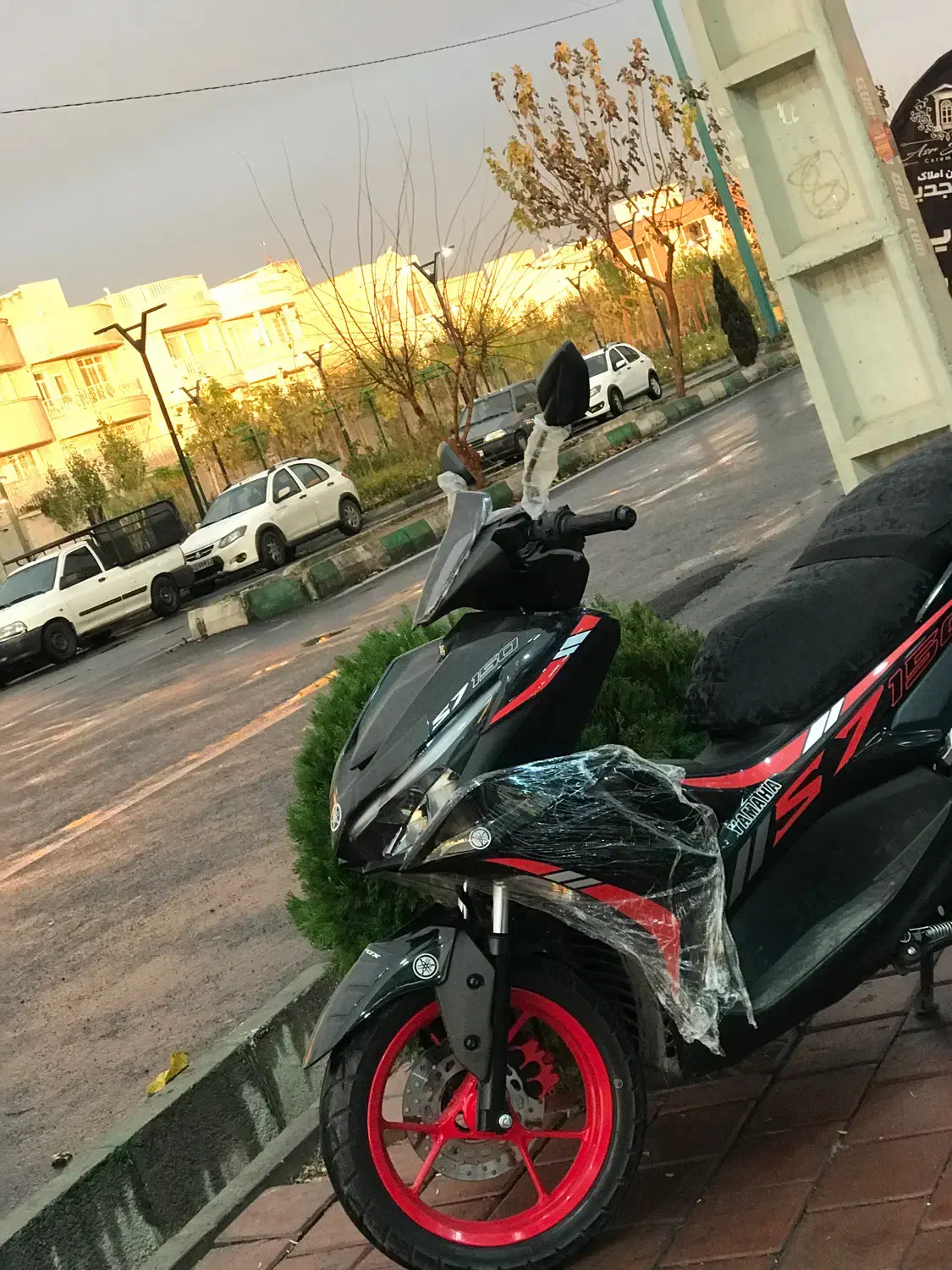 S7۱۵۰ کویر|موتورسیکلت|اندیشه, اندیشه فاز ۵|دیوار