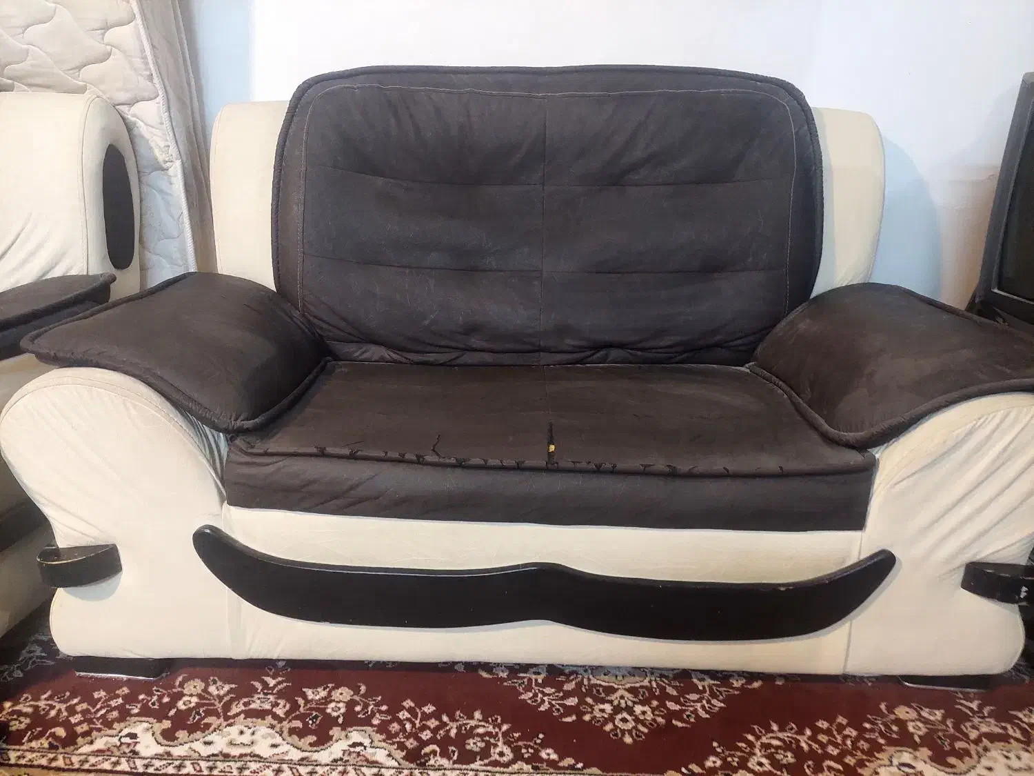 مبل دست دوم|مبلمان خانگی و میز عسلی|سبزوار, پیروزی|دیوار