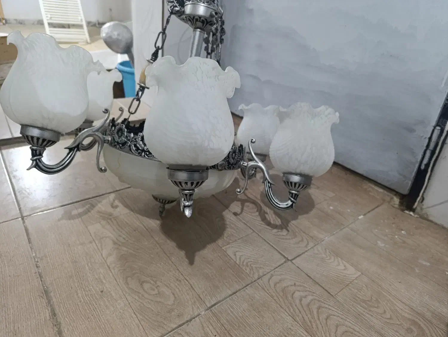 لوستر|لوستر و چراغ آویز|مشهد, خواجه ربیع|دیوار