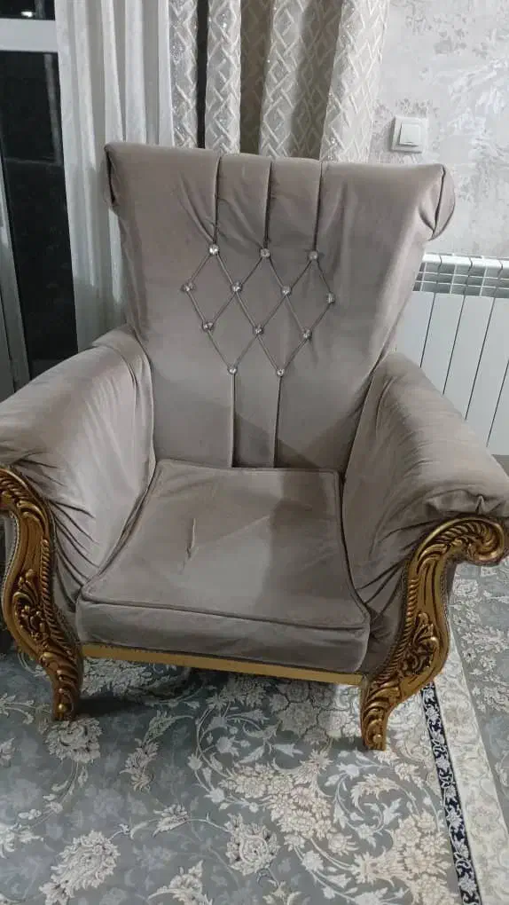 مبل راحتی  ۸نفره|مبلمان خانگی و میز عسلی|فولادشهر, مسکن مهر فولادشهر|دیوار