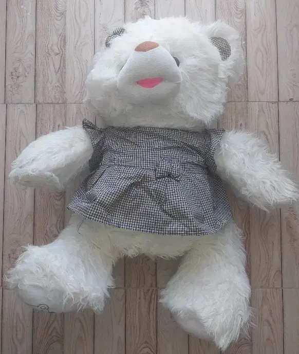 عروسک|اسباب‌بازی بچه|سرپل ذهاب, |دیوار