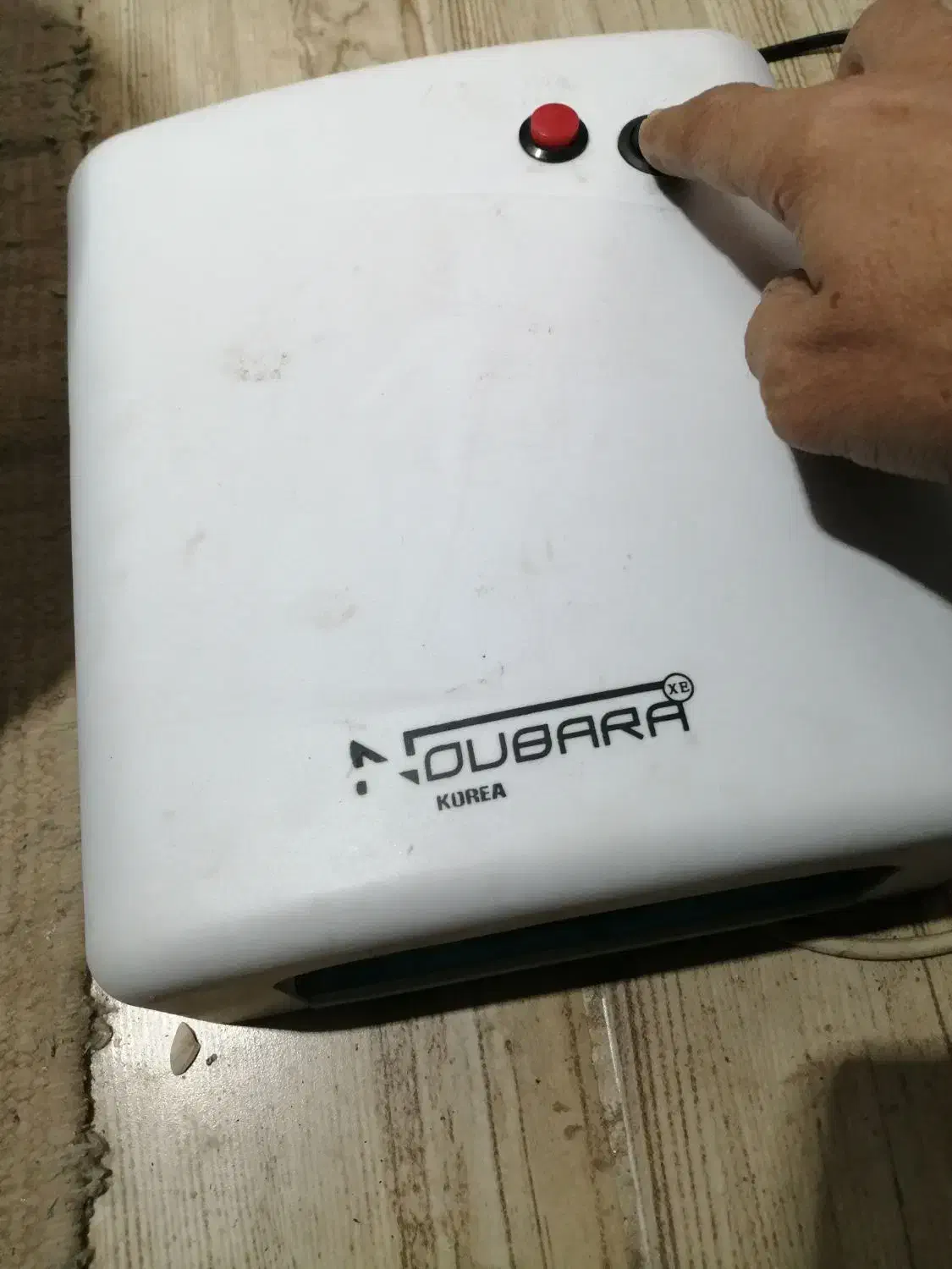 لامپ آبی یووی برا ناخن کارها|آرایشی، بهداشتی، درمانی|سبزوار, پامنار|دیوار