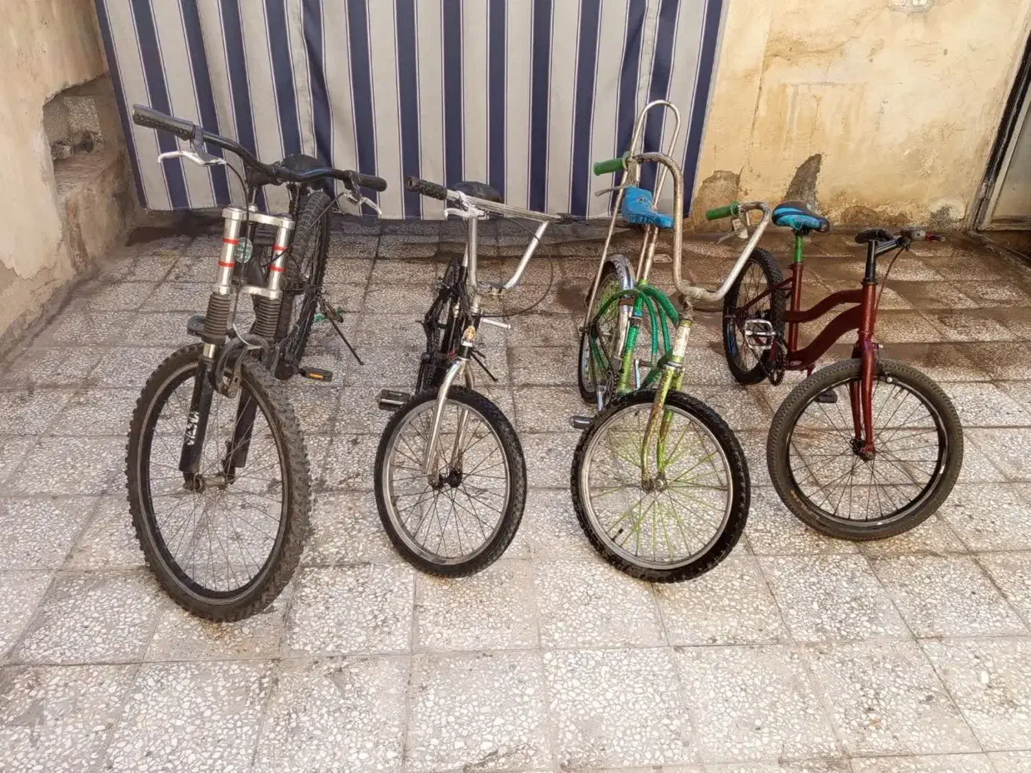 ۳ عدد دوچرخه سایز ۲۰ ( کلکسیونی )|دوچرخه، اسکیت، اسکوتر|قم, هفت تیر|دیوار