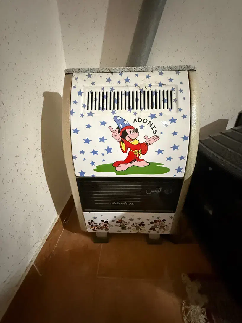 تعدادی لوازم منزل و چهار عدد کاج به فروش میرسد|حراج|رشت, معلم|دیوار