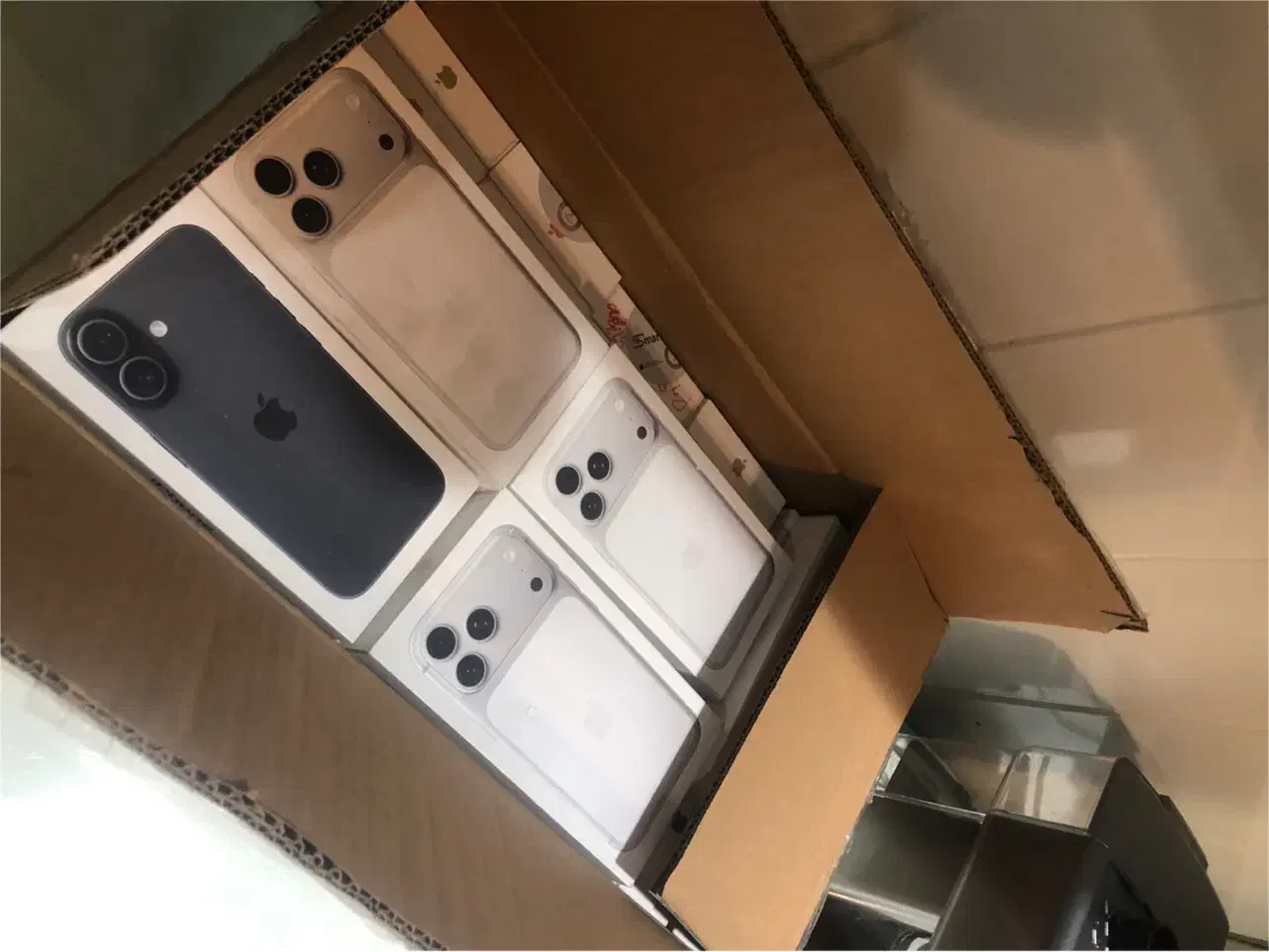 ۱۷ پرومکس ۲۵۶ سیلور|موبایل|بوشهر, |دیوار