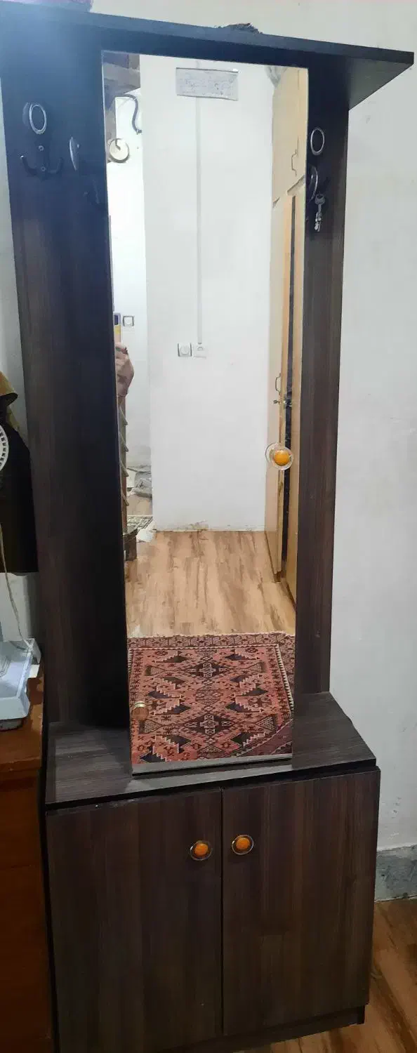 جاکفشی|جاکفشی، کمد، دراور|کوهسار (البرز), |دیوار