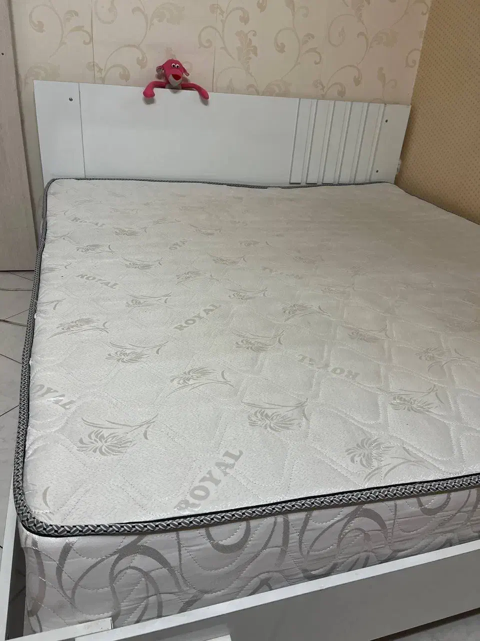 مبلمان مینی‌مال و تختخواب|مبلمان خانگی و میز عسلی|مشهد, گوهرشاد|دیوار