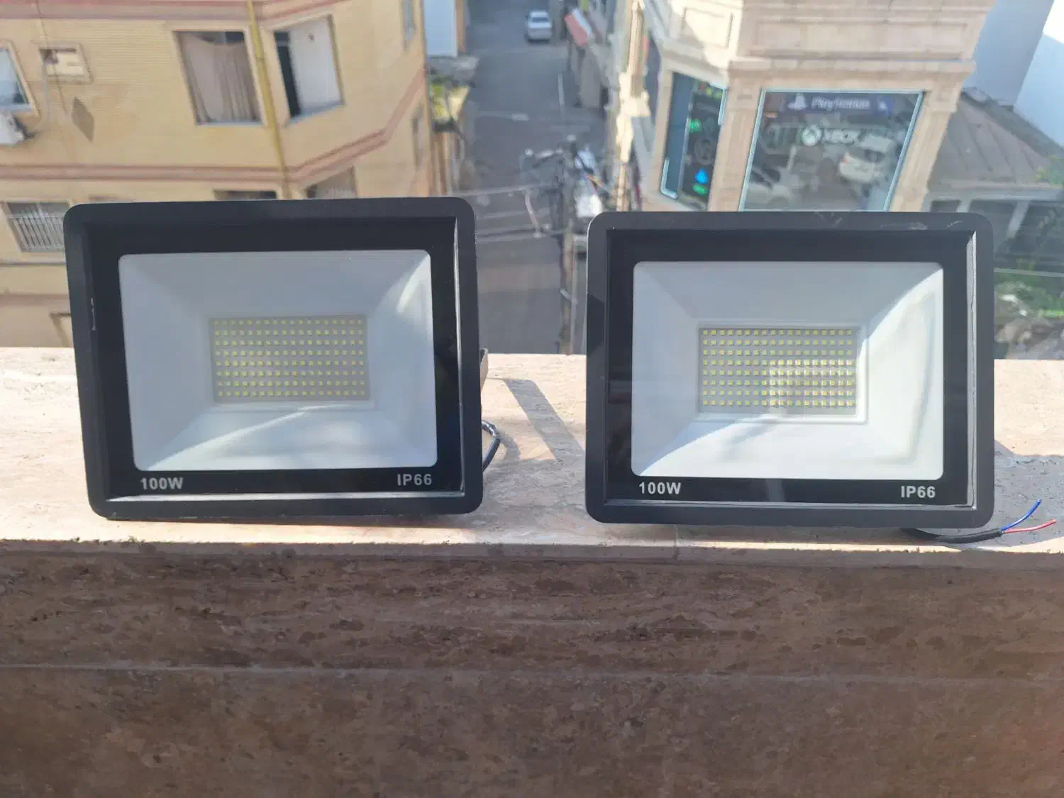 چراغ پرژکتور ۱۰۰ وات|لامپ و چراغ|رشت, معلم|دیوار