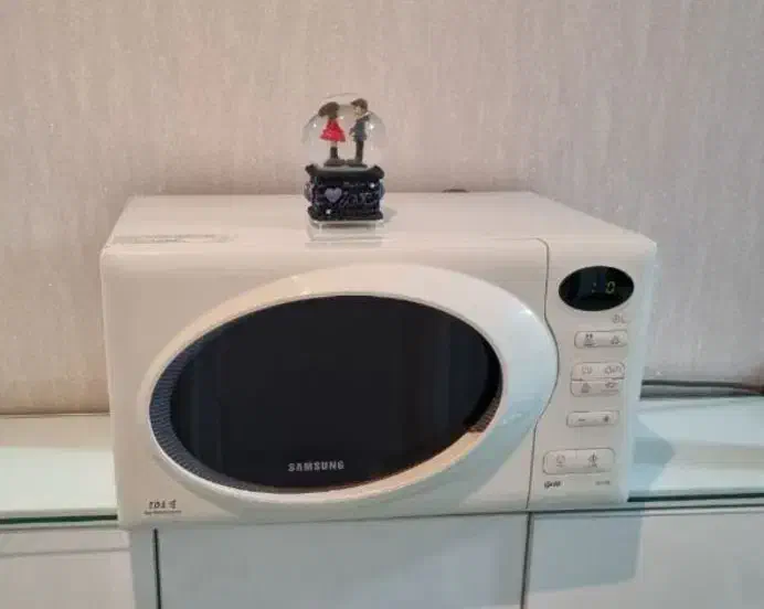 ماکروفر استفاده نشده سامسونگ اصل مناسب جهیزیه|اجاق گاز و لوازم برقی پخت‌وپز|تهران, جنت‌آباد جنوبی|دیوار