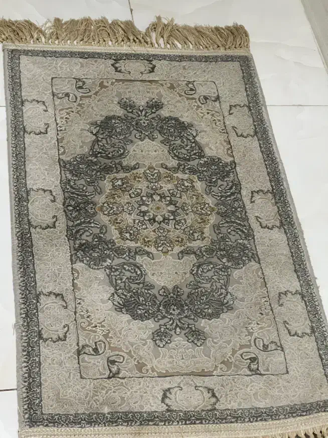 فرش ماشینی ۶ و ۴ متری و دو عدد پادری|فرش|اراک, |دیوار