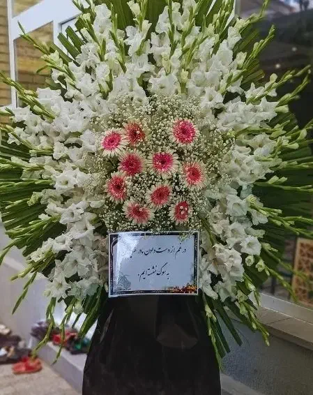تاج گل مراسم ترحیم  و افتتاحیه قیمت منصفانه|گل و گیاه طبیعی|لاهیجان, امیرشهید|دیوار