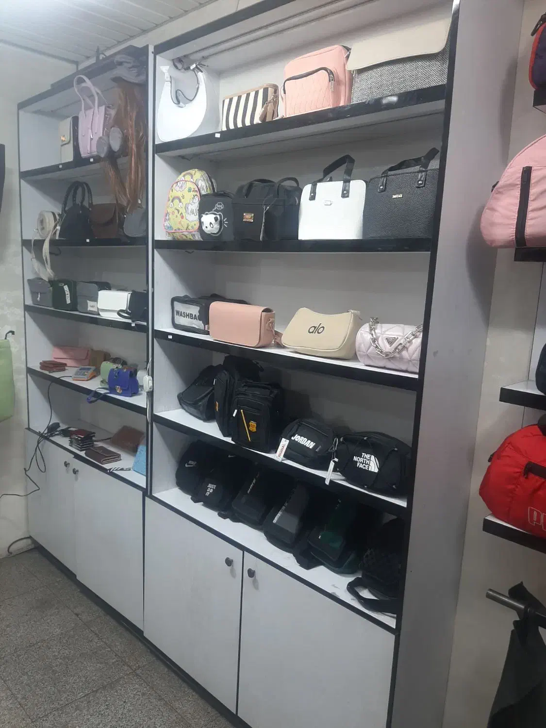 ویترین و کمد  mdf مغازه|فروشگاه و مغازه|تهران, اسکندری|دیوار