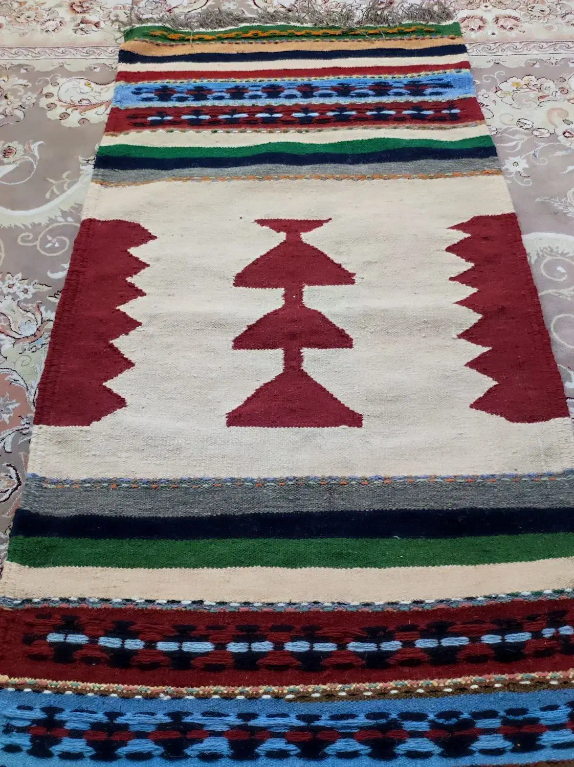 گلیم|گلیم، جاجیم، گبه|بیرجند, |دیوار