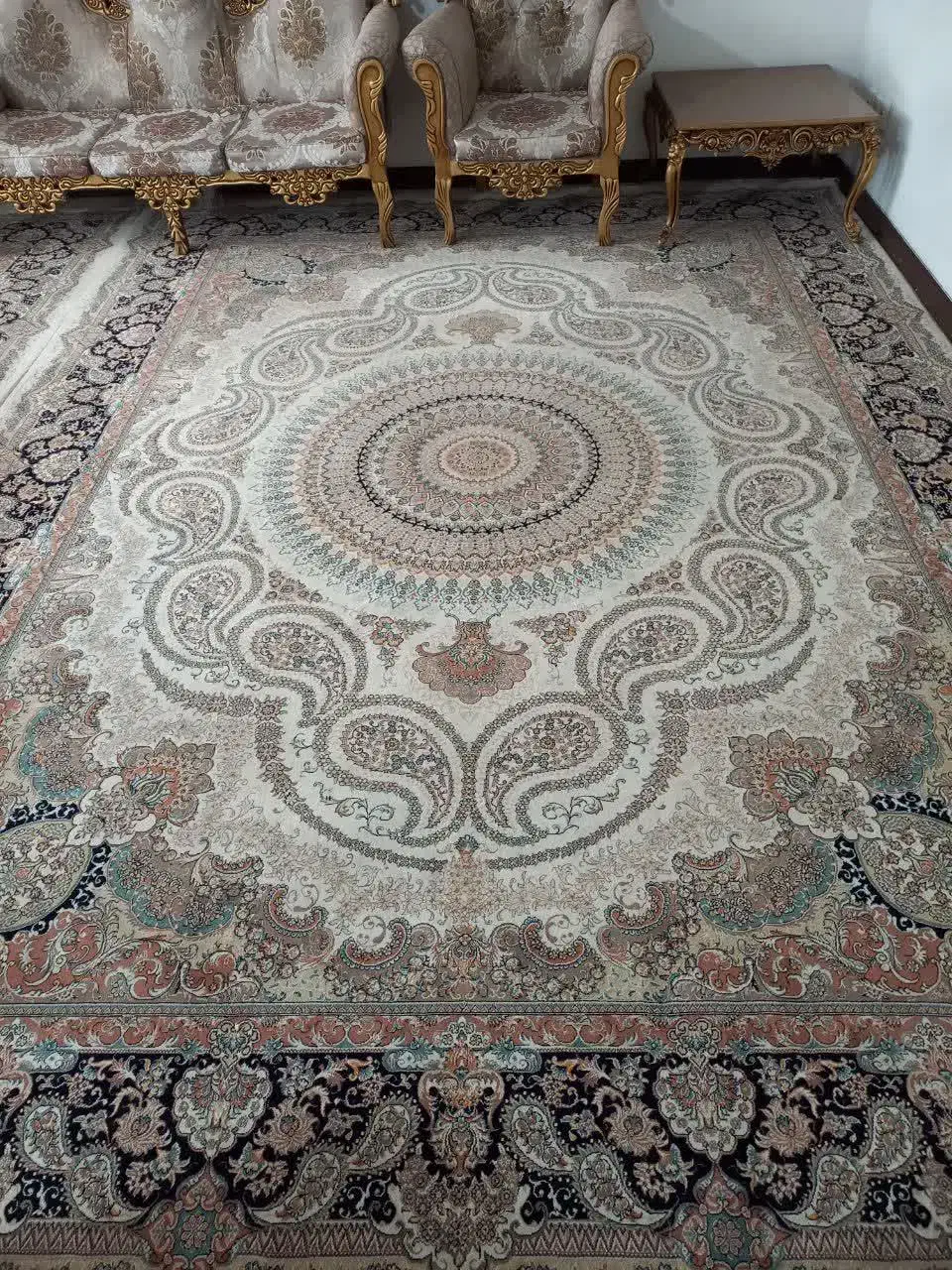 فرش 12متری کارکرده|فرش|خاوران, |دیوار