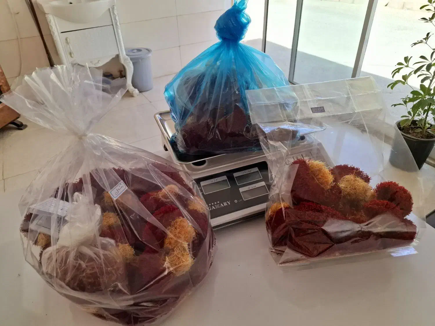 فروش زعفران اصیل قاینات|خوردنی و آشامیدنی|نیمبلوک, |دیوار