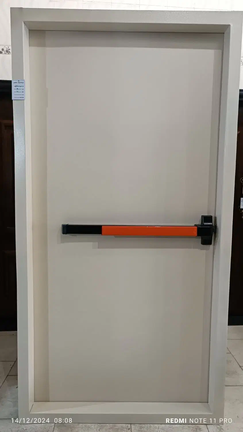 درب ضدحریق درب درب مدرن کلاسیک|مصالح و تجهیزات ساختمان|شیراز, گویم|دیوار