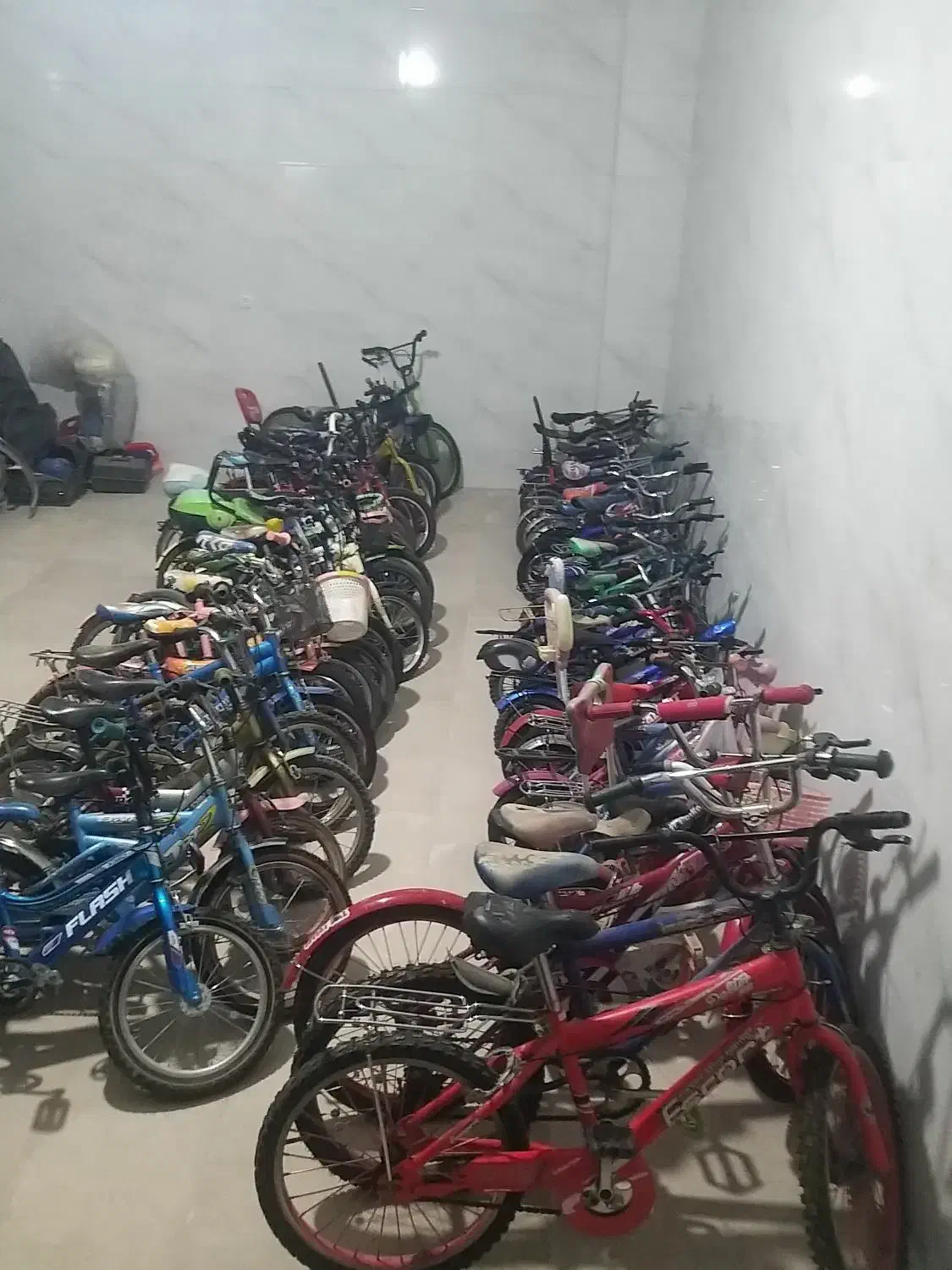 تعدادی دوچرخه بچگانه خارجی یکجا بفروش میرسد|دوچرخه، اسکیت، اسکوتر|کرمانشاه, |دیوار