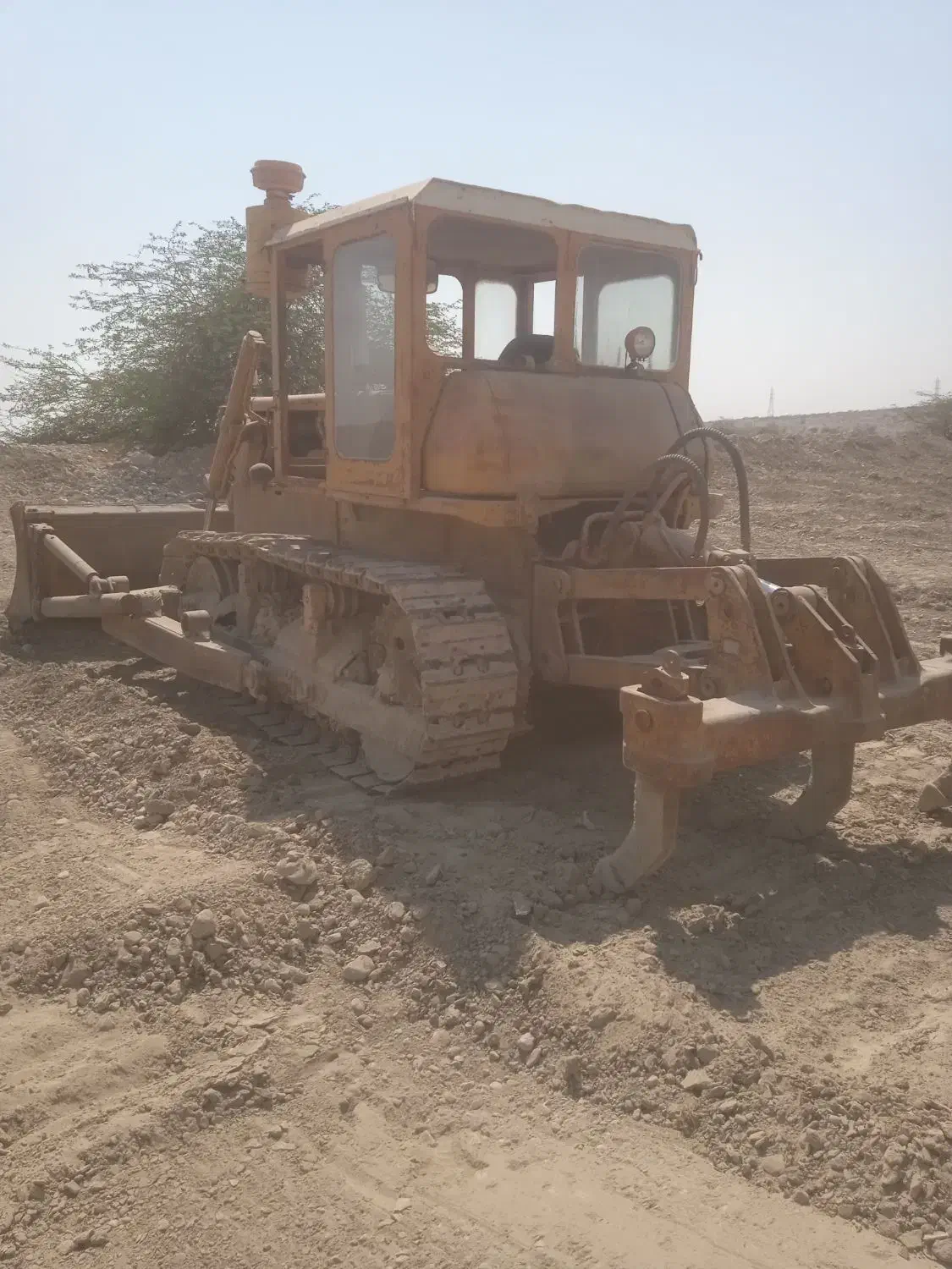 بلدوزر 60 کوماتسو|خودرو سنگین|بندرعباس, |دیوار