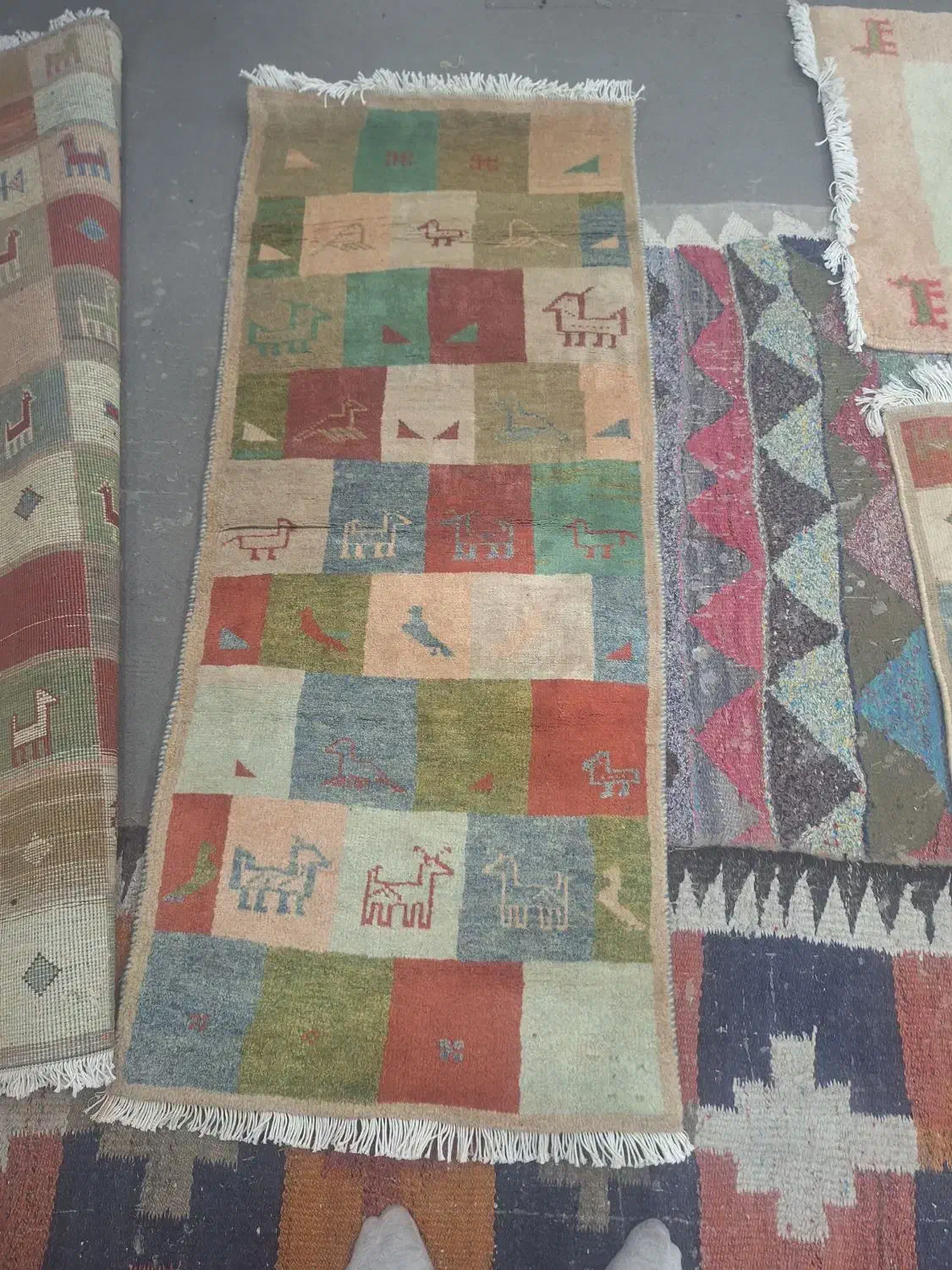 گپه نو|فرش|تهران, سنگلج (شاپور)|دیوار