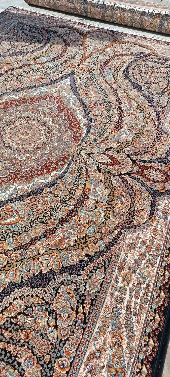 فروش ۳ تخته فرش ( ۶ متری. هفتصد شانه) بدون ایراد|فرش|قروه, |دیوار