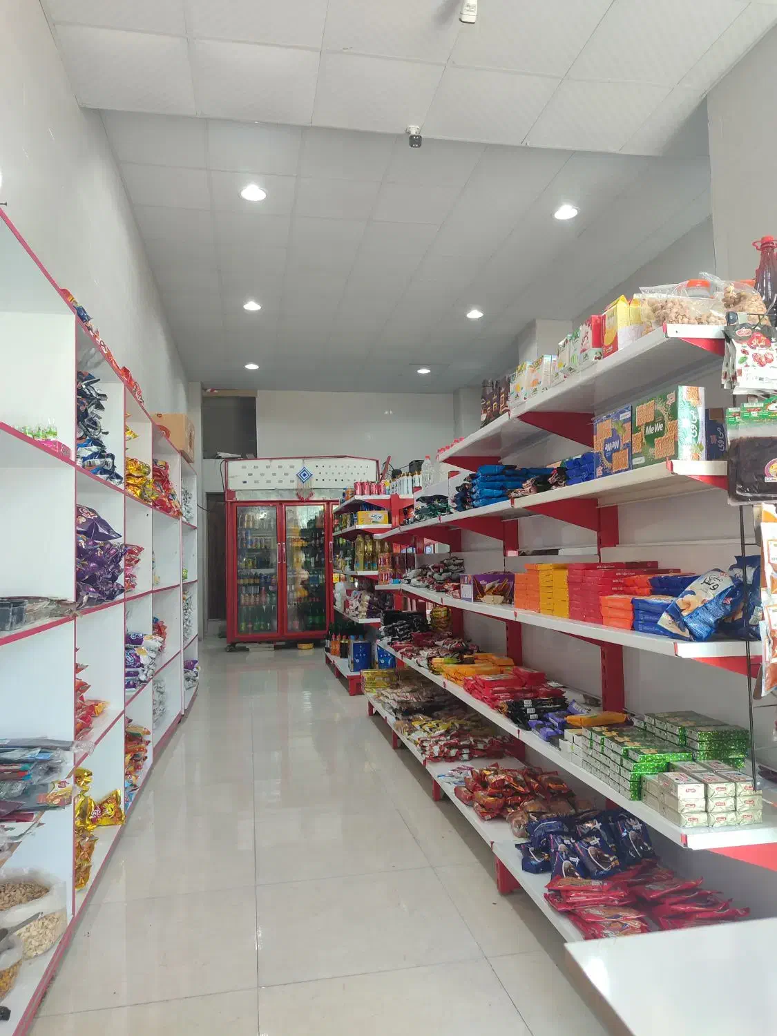 فروشندگی. خانم.فروشگاه خوشه جم|استخدام خدمات فروشگاه و رستوران|جم, |دیوار