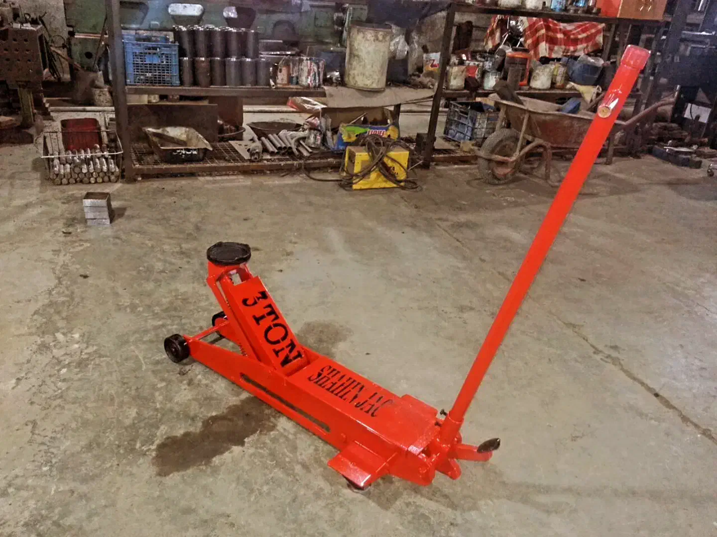 گروه صنعتی شاهین جک|ابزارآلات|سبزوار, شهرک صنعتی فرودگاه|دیوار