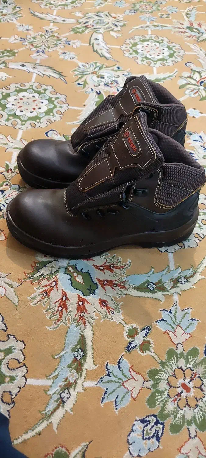 کفش ایمنی شماره ۴۵|کیف، کفش، کمربند|شادگان, |دیوار