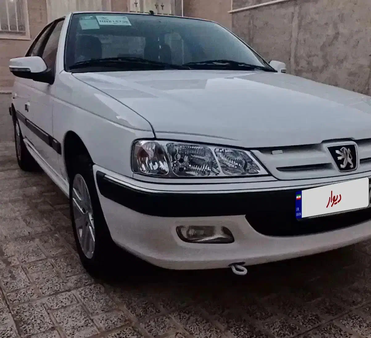 پژو پارس xu7p سفارشی نیم فول مدل 1401|خودرو سواری و وانت|قم, شهرک امام حسن|دیوار