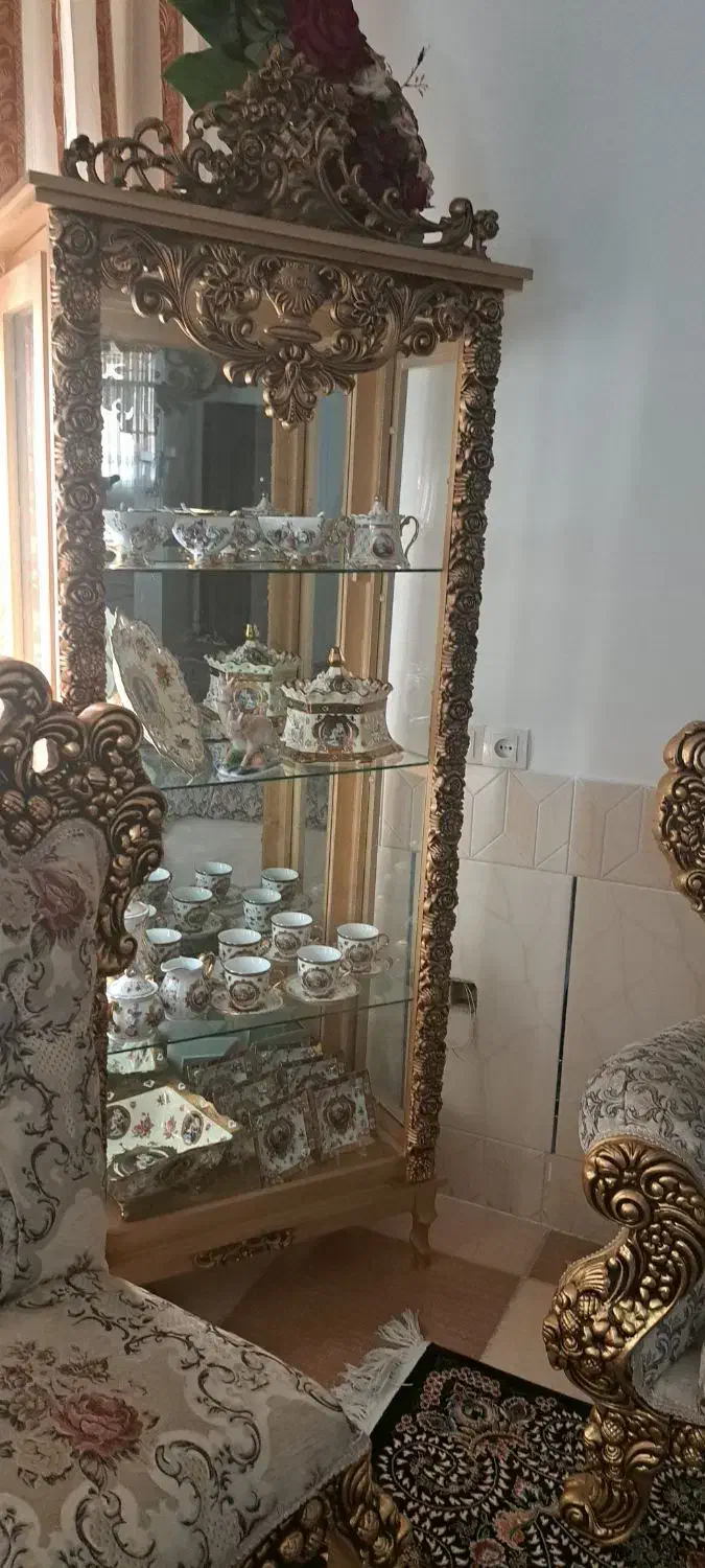 تعدادی وسایل منزل زیر قبمت|مبلمان خانگی و میز عسلی|سیرجان, |دیوار